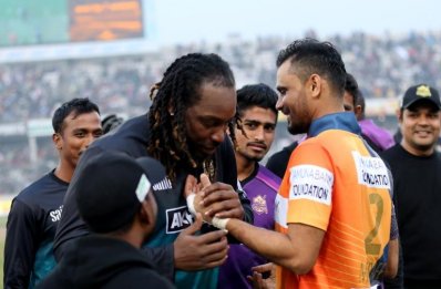 মাশরাফির সাহসের সামনে নতজানু গেইল
