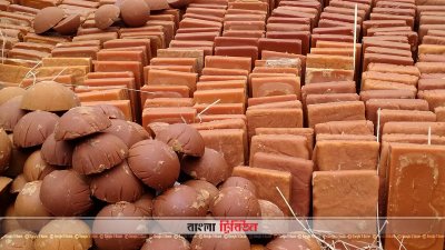 রাজশাহীতে বাণিজ্যিকভাবে তৈরি হচ্ছে খেজুর গুড়