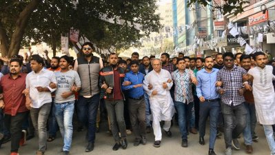 খালেদা জিয়ার মুক্তির দাবিতে বিএনপির নেতাকর্মীদের মিছিল