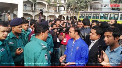 কালাচাঁদপুরের একটি ভোটকেন্দ্রে তাবিথ