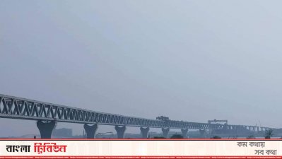 পদ্মা সেতুতে বসলো ২৩তম স্প্যান, দৃশ্যমান ৩৪৫০ মিটার