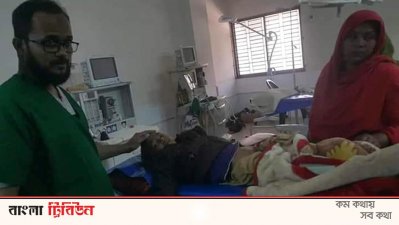 হাসপাতালে শিশু সাদিক