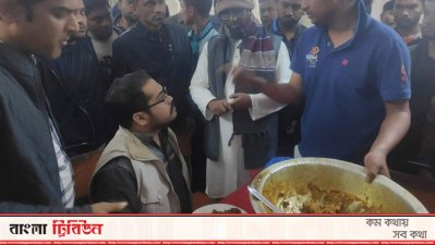 ঢাবির হলে পচা মাংস রান্নার অভিযোগ