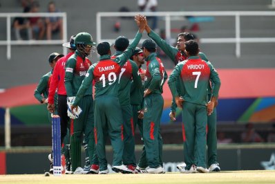 কিউইদের চেপে ধরেছে বাংলাদেশ