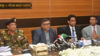 করোনা ভাইরাসের প্রেক্ষাপটে চীন থেকে দেশটির যেসব নাগরিক বাংলাদেশে আসবেন তাদের ফিটনেস সনদ লাগবে বলে সংবাদ সম্মেলনে জানান  স্বাস্থ্যমন্ত্রী জাহিদ মালেক।