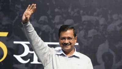 ফের দিল্লির মুখ্যমন্ত্রী হচ্ছেন কেজরিওয়াল!