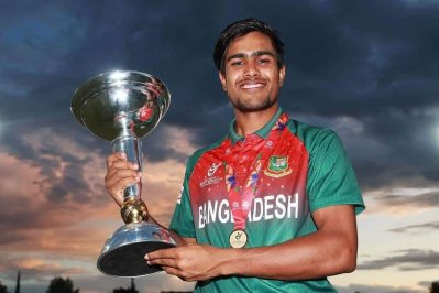 অনূর্ধ্ব-১৯ বিশ্বকাপ জেতা অধিনায়ক আকবর আলী। 