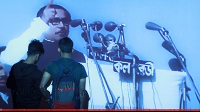 ঢাকা আর্ট সামিটে বঙ্গবন্ধু (ফটো স্টোরি)