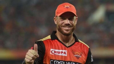 সানরাইজার্স হায়দরাবাদের নেতৃত্বে ফিরলেন ডেভিড ওয়ার্নার