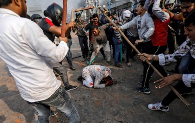 ‘পুলিশই পাথর জোগাড় করে বলেছিল মারো’