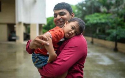 নারী দিবস: সেরা মায়ের সম্মাননা পাচ্ছেন এক বাবা