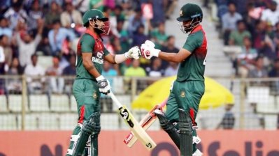 টস হেরে ব্যাটিংয়ে বাংলাদেশ
