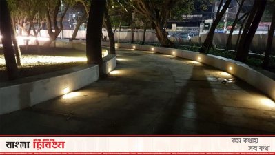 বাহাদুর শাহ পার্কের রাতের চিত্র