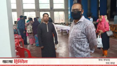 করোনা শঙ্কায় বদলে গেছে স্কুলগুলোর ওয়াশ ব্লক,  শিক্ষার্থী উপস্থিতিও কম