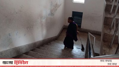 করোনা শঙ্কায় বদলে গেছে স্কুলগুলোর ওয়াশ ব্লক,  শিক্ষার্থী উপস্থিতিও কম