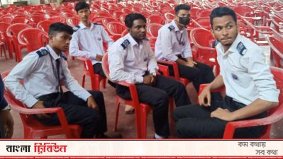 করোনা শঙ্কায় বদলে গেছে স্কুলগুলোর ওয়াশ ব্লক,  শিক্ষার্থী উপস্থিতিও কম