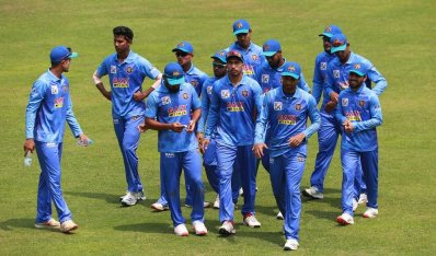 হেরে গেছেন মাহমুদউল্লাহ-সৌম্যরা
