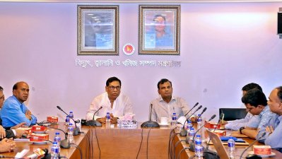 ‘জ্বালানি বিভাগের কোনও প্রকল্পে আপাতত বিদেশি কেউ আসতে পারবে না’