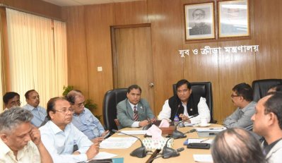 ক্রীড়া প্রতিমন্ত্রী জাহিদ আহসান রাসেল সবধরনের খেলা বন্ধের ঘোষণা দিয়েছেন
