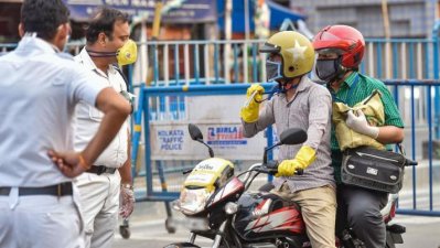 পাবলিক প্লেসে মাস্ক পরা বাধ্যতামূলক করলো পশ্চিমবঙ্গ