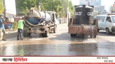 বিভিন্ন স্থানে সাবানপানি দিয়ে হাত ধোয়ার ব্যবস্থা