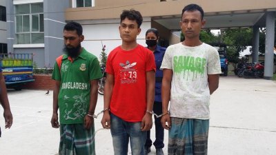 ধর্ষণের অভিযোগে গ্রেফতার তিন জন