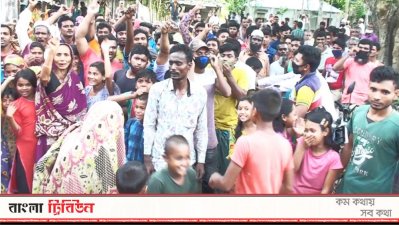 ত্রাণের দাবিতে ইউনিয়ন পরিষদে ভাঙচুর, থানায় অভিযোগ