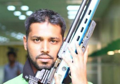 কমনওয়েলথ গেমসে সোনা জয়ী শ্যুটার আসিফ। 