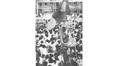 কেন্দ্রীয় শহীদ মিনারে ট্রেড ইউনিয়নের গণসমাবেশ