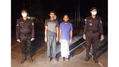 ইয়াবাসহ আটকরা হচ্ছে গাজীপুর জেলার জয়দেবপুর থানার হারিনাল এলাকার মাসুদ ও খুলনা জেলার সোনাডাঙ্গা থানার গোবর চাকা এলাকার কামরুল ইসলাম মোল্লা