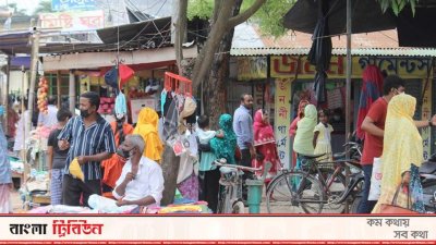 সময়ের আগেই খুলে গেছে দোকানপাট 