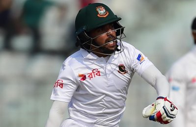 এভাবেই উদযাপন করেছিলেন মুমিনুল।  