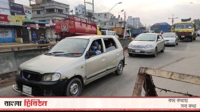 প্রাইভেট কারে চেপে এভাবেই ঈদের ছুটিতে ঢাকা ছাড়ছে মানুষ