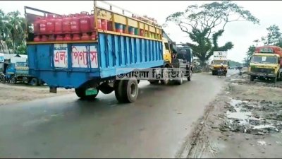 পাইকারি কাঁচামাল কিনতে গিয়ে দুর্ঘটনায় প্রাণ হারালেন ব্যবসায়ী