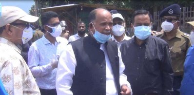 গাজীপুরে রেললাইন পরিদর্শন করেন রেলমন্ত্রী