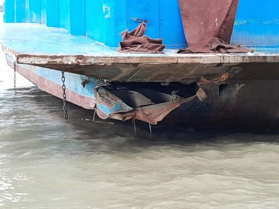 সুন্দরবন-১০ এর সঙ্গে মানামীর ধাক্কা, দুই লঞ্চের যাত্রা বাতিল