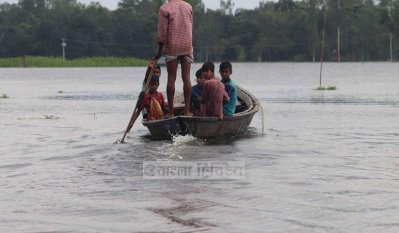 ঝুঁকিতে বানভাসি শিশুরা