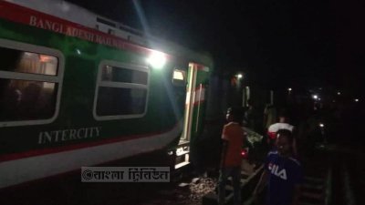 কুড়িগ্রাম এক্সপ্রেসের বগি লাইনচ্যুত, উত্তরবঙ্গের সঙ্গে রেল যোগাযোগ বিচ্ছিন্ন