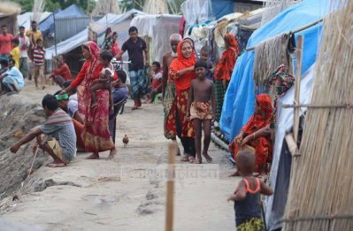 ঝুঁকিতে বানভাসি এলাকার শিশুরা