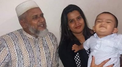 বাবার সঙ্গে ন্যানসি