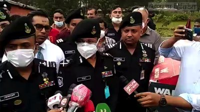 দক্ষতা ও পেশাদারিত্বের সঙ্গে তদন্ত কাজ চলছে: র‌্যাব ডিজি
