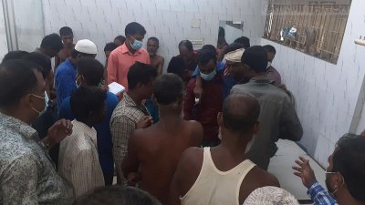 সংঘর্ষে আহতদের হবিগঞ্জ সদর হাসপাতালে নিয়ে আসা হয়