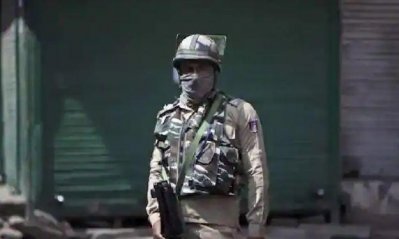 জম্মু-কাশ্মির থেকে ১০ হাজার সেনা প্রত্যাহারের সিদ্ধান্ত