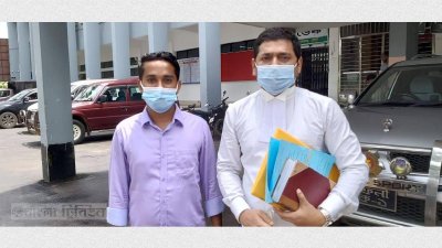 আইনজীবির সঙ্গে ভুক্তভোগী ব্যবসায়ী নজরুল ইসলাম