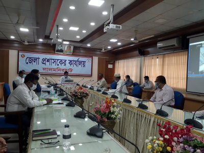 ‘অর্থনৈতিক কর্মকাণ্ড সচল রেখে করোনা মোকাবিলা করতে হবে’