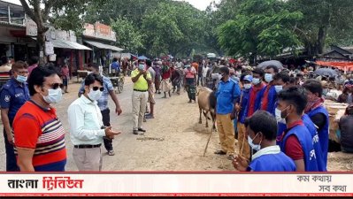 মহাসড়ক দখলমুক্ত করা হচ্ছে