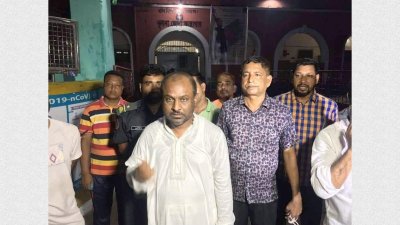 খুলনা কেন্দ্রীয় কারাগার থেকে বের হচ্ছেন ২০ বছর করডেম সেলে থাকা শেখ জাহিদ