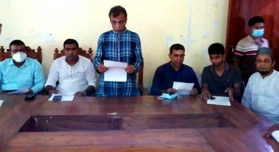 হামলার প্রতিবাদে পৌর কর্মকর্তা-কর্মচারী অ্যাসোসিয়েশন সংবাদ সম্মেলন