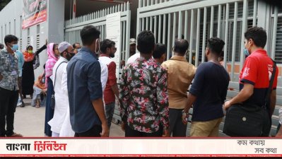 স্বজনদের ভিড়