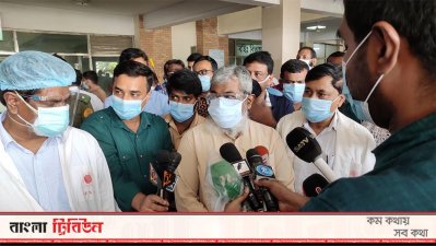 সাংবাদিকদের ব্রিফ করেন মন্ত্রিপরিষদ সচিব খন্দকার আনোয়ারুল ইসলাম 